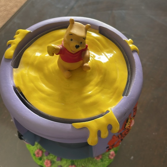 Disney Winnie the Pooh Tiger Piglet Eeyore Honey Spinning Picture Photo Frame - Picture 7 of 9